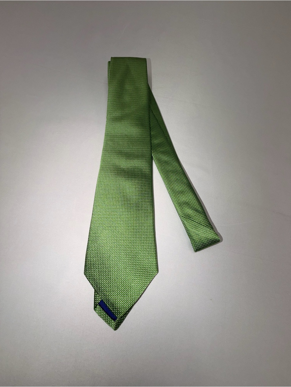 John G Hardy of London Tie 100% Silk Green White Geometric Dot Mens Necktie